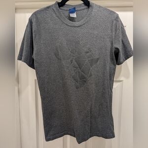 South Africa Geometric Africa Graphic Tee – Gray, Size Small (Made in S. Africa)